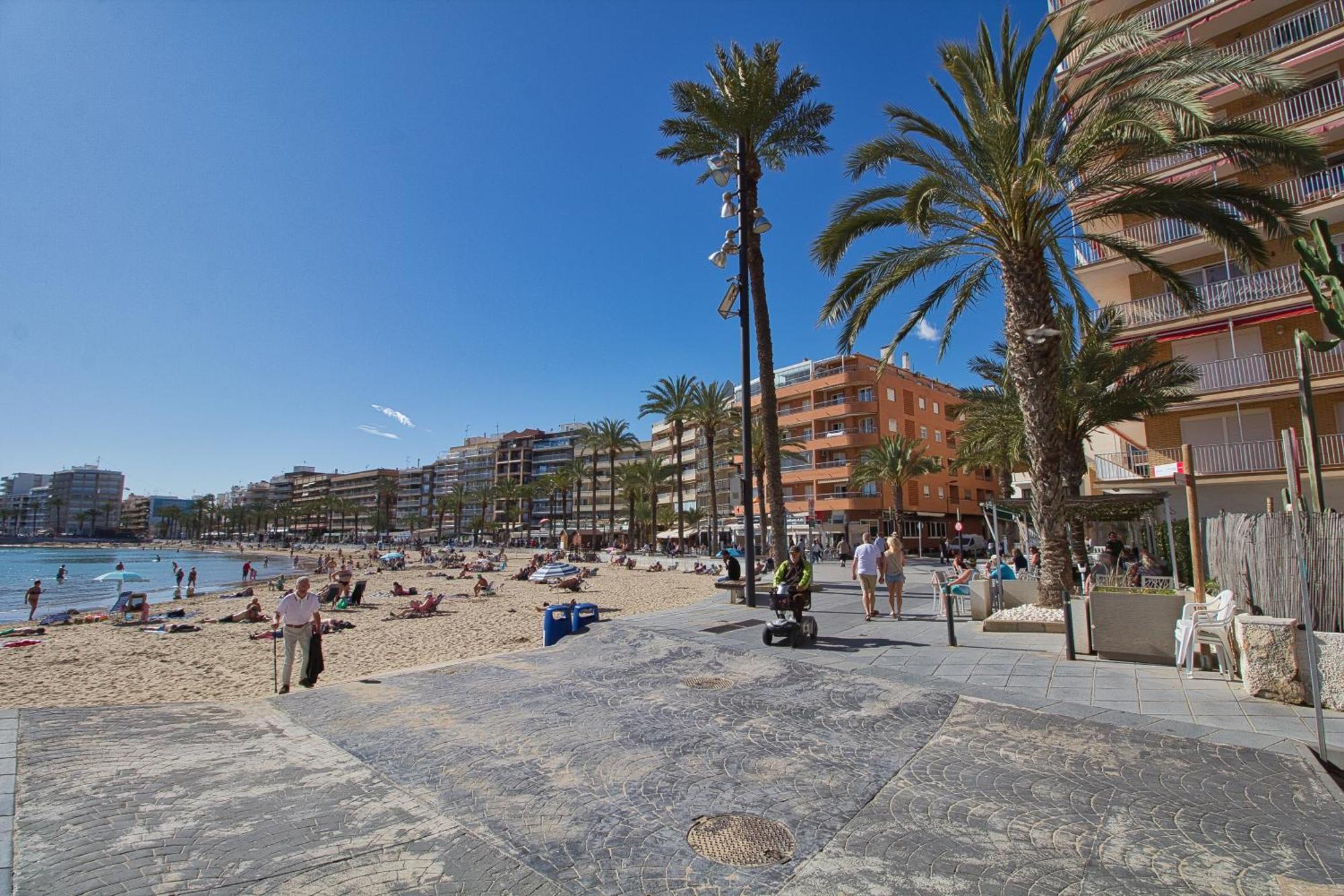 Maravilloso Vistas Al Mar, En Primera Linea Playa ตอร์เรเวียคา ภายนอก รูปภาพ
